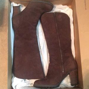 Brown Timberland suede leather boots. Size 11